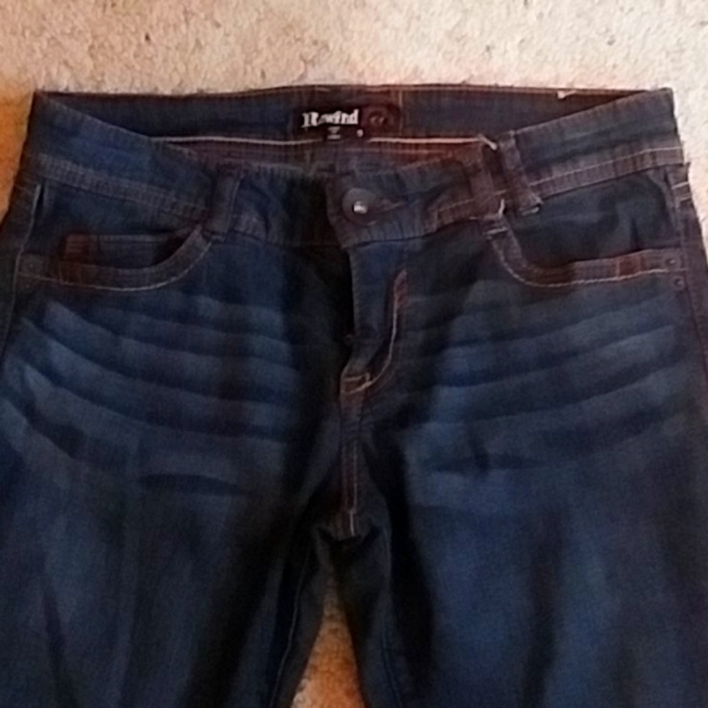 Rewind capris size 9